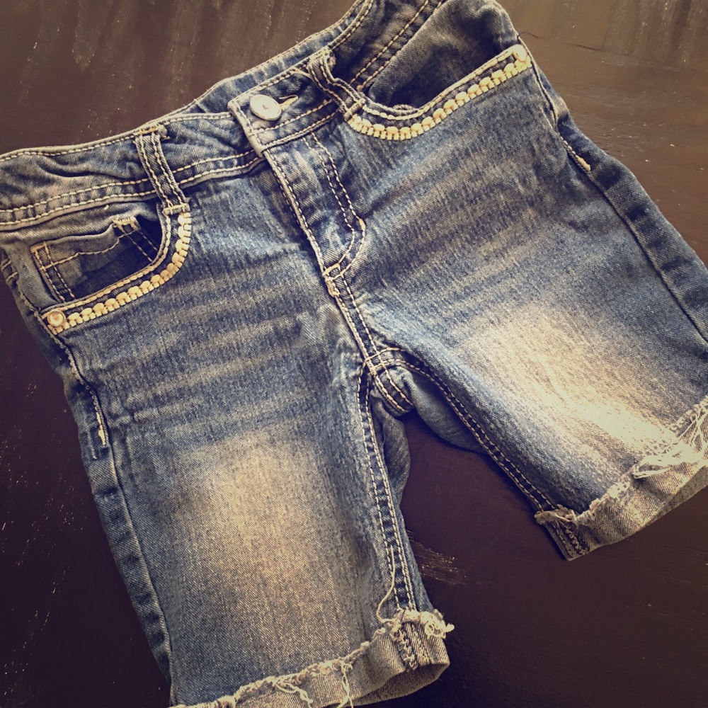 Girls Bermuda denim shorts.size 7